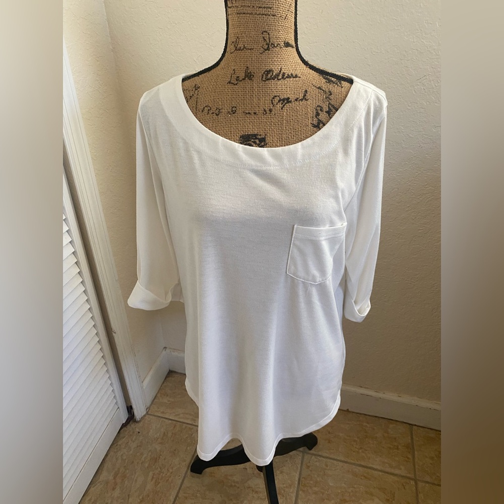 Women's White Top with Pocket size 1X